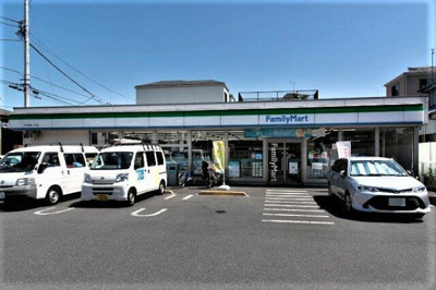 【周辺】 | ＡＺＥＳＴお花茶屋Ⅴ | ファミリーマート お…まで749m 