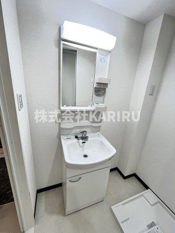 深江橋内外ハイツの洗面所