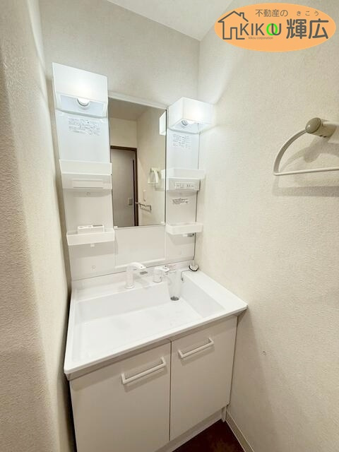 エンゼルハイム姫路　5階の独立洗面台
