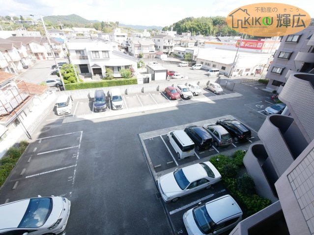 エンゼルハイム姫路　5階の駐車場