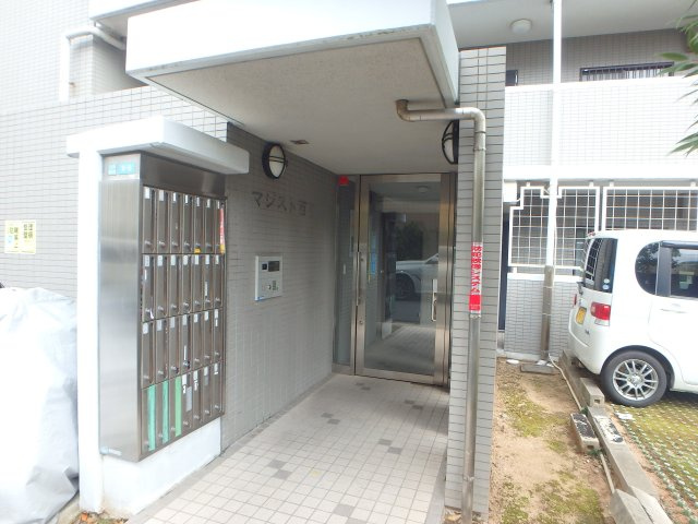 【エントランス】 | マジスト西宮 | ゆとりのあるエントランスです