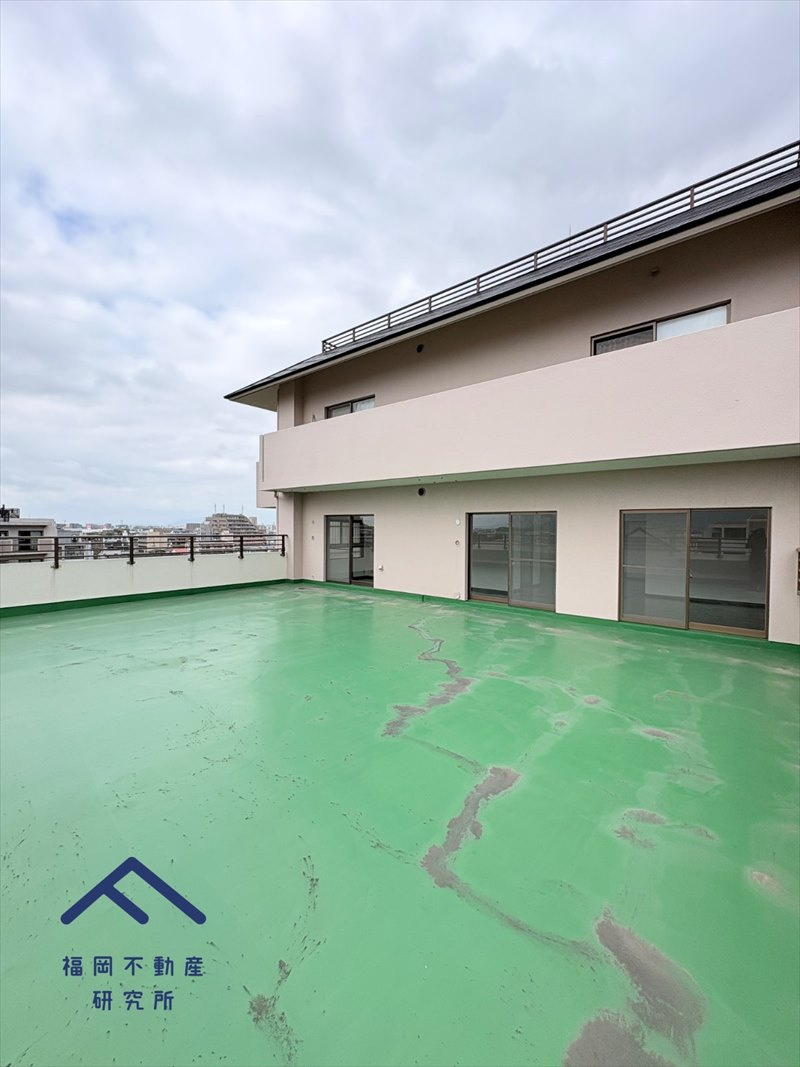 東峰マンション春日のバルコニー