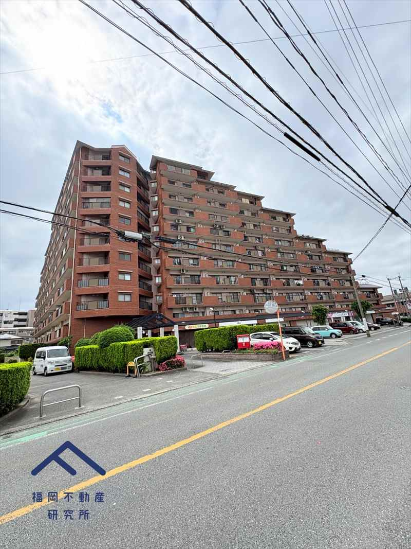 東峰マンション春日の外観