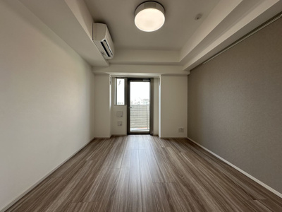 【居間・リビング】 | コンシェリア東京 ＜ＨＩＧＡＳＨＩＪＵＪＯ ＲＥＳＩＤＥＮＣＥ＞ | ゆったり過ごせるリビングです