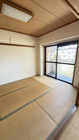 ニックアーバンハイム西船橋の和室