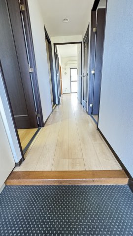 ニックアーバンハイム西船橋の玄関