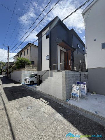 逗子市池子2丁目　新築戸建　全２棟2号棟の前面道路含む現地写真|前面道路含む現地写真です