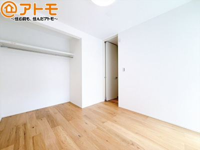 【子供部屋】 | 駿河区中原1期　新築戸建　2号棟 | 壁と床がシンプルな色合いだからこそ自分だけの空間を作れます♪お部屋作りのイメージは順調でしょうか♪