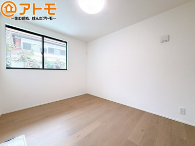 【子供部屋】 | 駿河区中原1期　新築戸建　1号棟 | 壁と床がシンプルな色合いだからこそ自分だけの空間を作れます♪お部屋作りのイメージは順調でしょうか♪