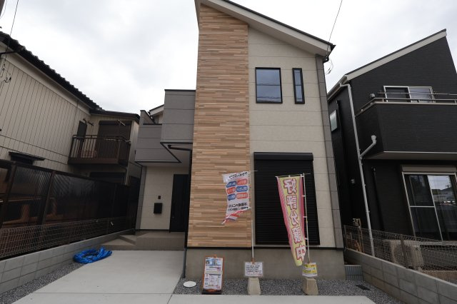 《仲介手数料無料》越谷市大沢1587-12新築一戸建てケイアイグレイスの外観