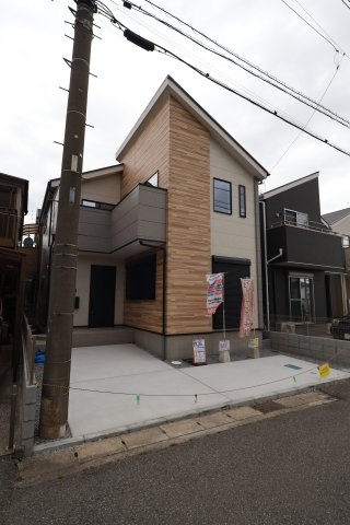 《仲介手数料無料》越谷市大沢1587-12新築一戸建てケイアイグレイスの外観