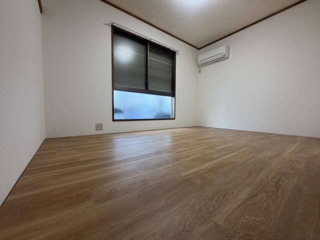 サンハイムAの洋室