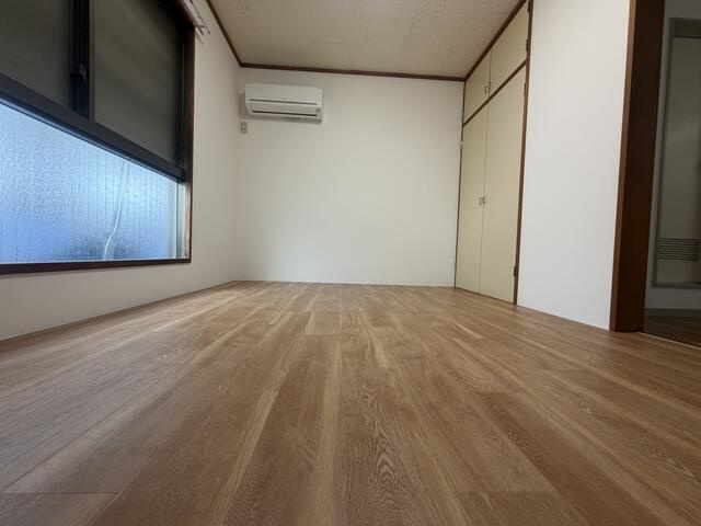 サンハイムAの洋室