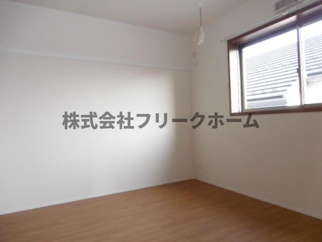 三鷹市井の頭３丁目のアパートの寝室