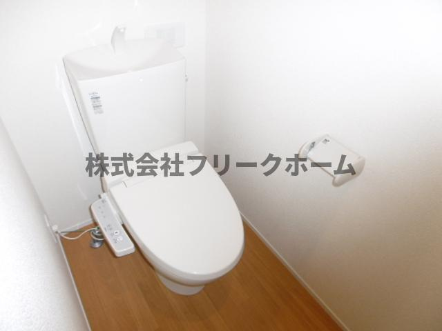 三鷹市井の頭３丁目のアパートのトイレ