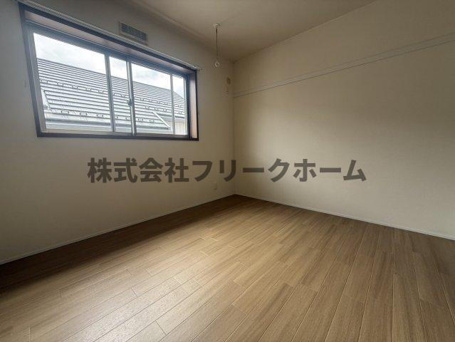 三鷹市井の頭３丁目のアパートの寝室