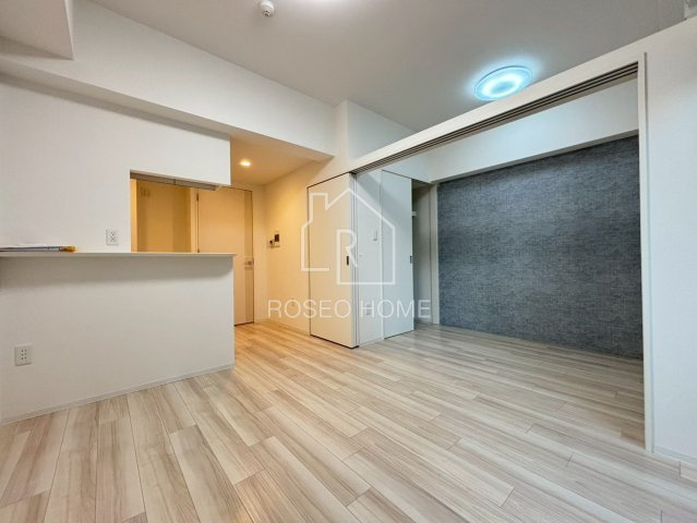 ラシーヌ瓦屋町の居間・リビング