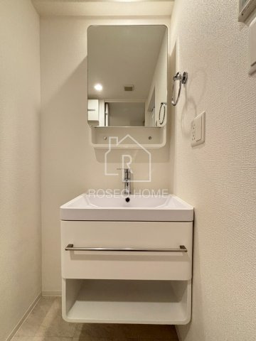 ラシーヌ瓦屋町の洗面所