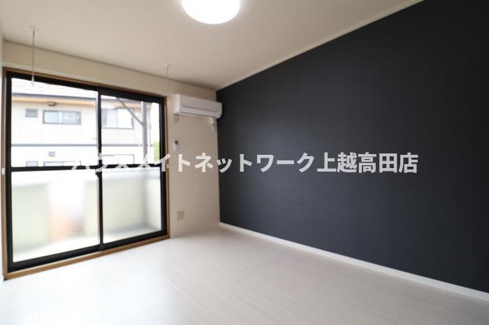 ロイヤルガーデン子安 Ｂの内装|ＬＤＫ