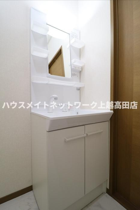 ロイヤルガーデン子安 Ｂの独立洗面台|洗髪洗面化粧台