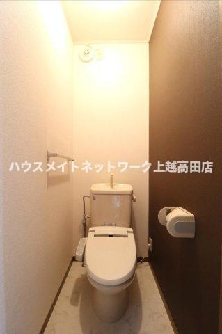ロイヤルガーデン子安 Ｂのトイレ|温水洗浄暖房便座