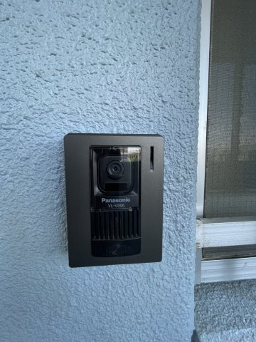 中古マンション　エクレール郡山弐番館のセキュリティ|カメラ付きインターホンなので玄関先の来訪者を室内から確認できます！