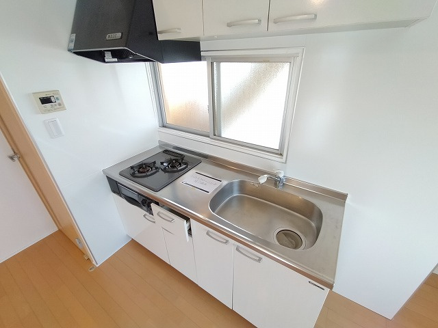 神戸市長田区西山町３丁目の賃貸マンションのキッチン|システムキッチン（ガス２口）