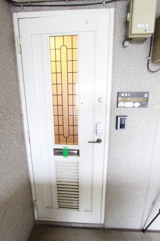 サニーハイツ星谷の玄関
