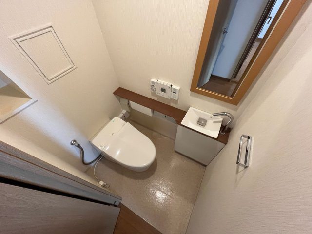 ジークレフ六甲の丘D棟のトイレ