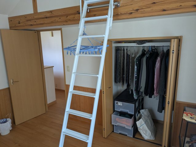 奥州市江刺中古住宅の洋室
