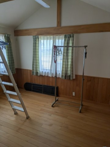 奥州市江刺中古住宅の洋室