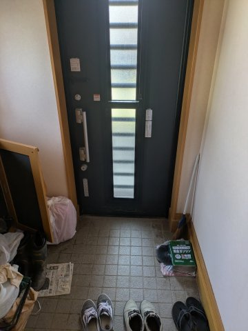 奥州市江刺中古住宅の玄関