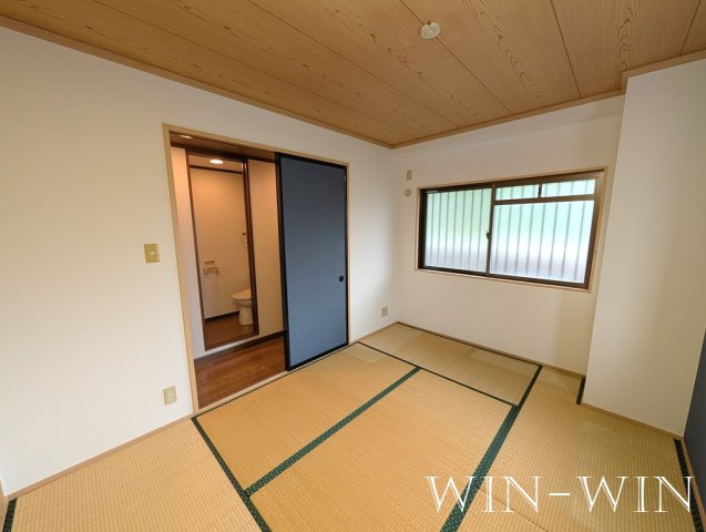 プレステージ多米の玄関|イメージ（同建物内別部屋の写真です）