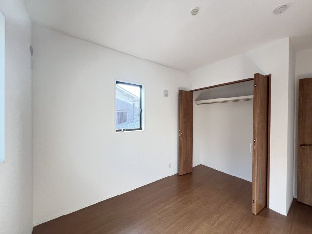 桜井市西之宮の子供部屋|洋室5.2帖　収納付き