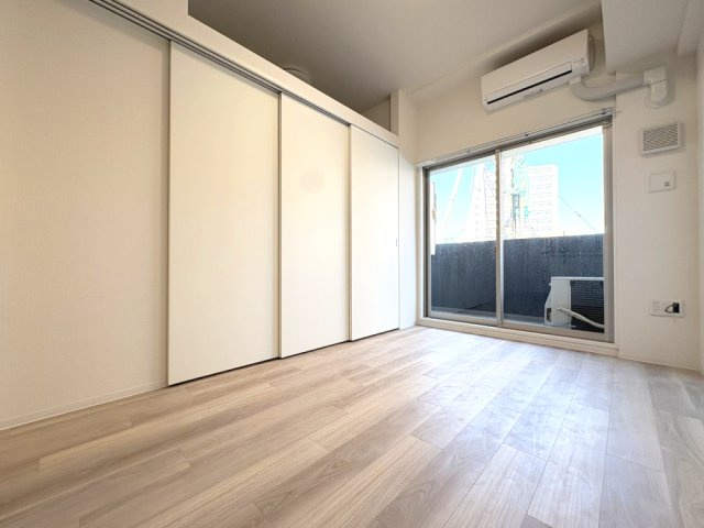 【居間・リビング】プレリスＮＥＯ大阪十三エルヴィオン