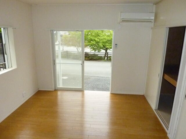 明るいお部屋です