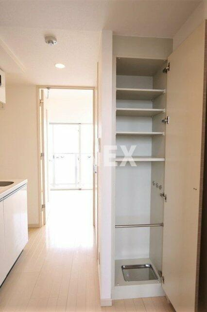 横浜市南区中村町１丁目の賃貸マンションの収納