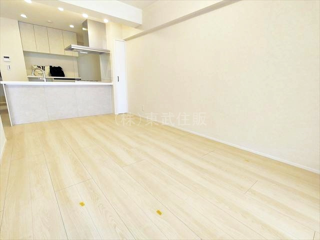 【居間・リビング】 | シンメイ志木マンション | ゆったり過ごせる居間です