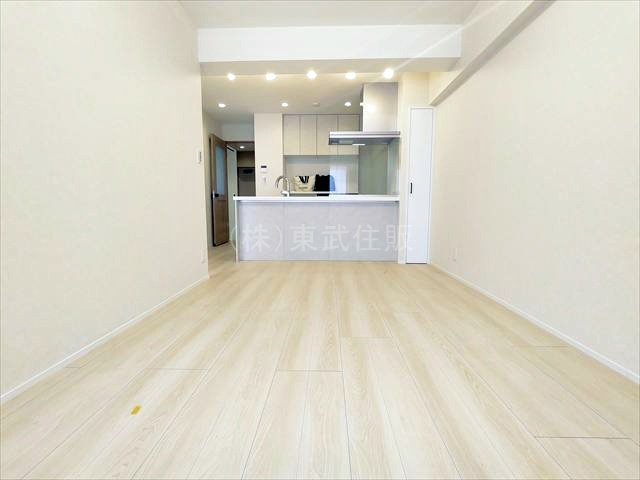 【居間・リビング】 | シンメイ志木マンション | ご家族が集まるリビングは11.7帖の広さです