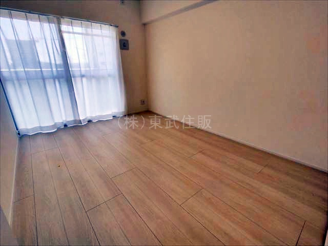【寝室】 | シンメイ志木マンション | 南西側5.7帖洋室　寝室にいかがでしょうか