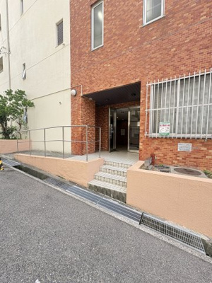 【エントランス】 | 万葉ハイツ元町