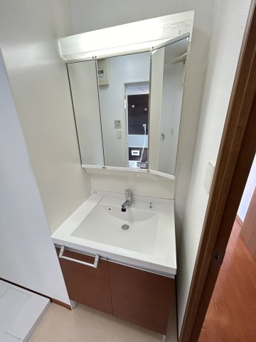 【洗面所】グレイス南蟹屋 