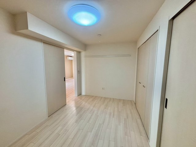 プレジール神爪の洋室