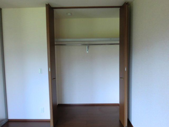 クロシェット雅の収納|こまごまとしたものを収納できそうですね