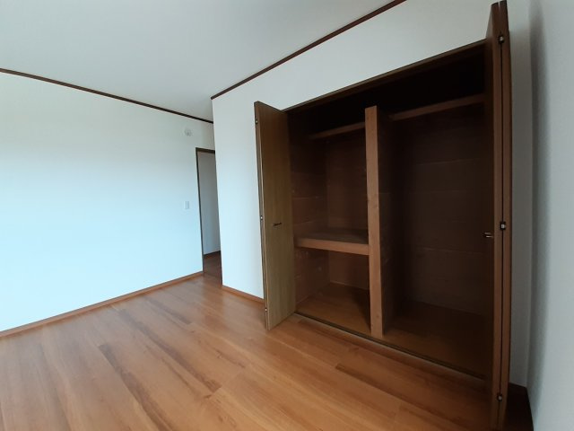 熊本市南区孫代町の中古一戸建の収納|洋室②クローゼット