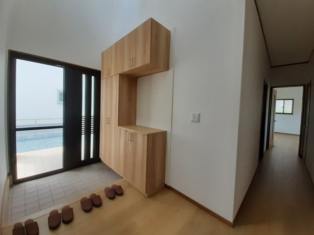熊本市南区孫代町の中古一戸建の玄関