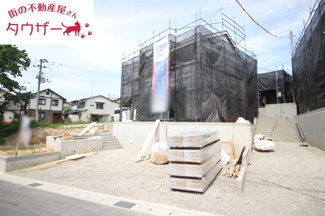 【駐車場】 | 桜小学校・郡山第三中学校区　GRADLE GAEDEN 郡山市菜根　第８　全７棟　１号棟 | 駐車スペース３～４台可能です！　外水道もついていますので洗車に便利です♪