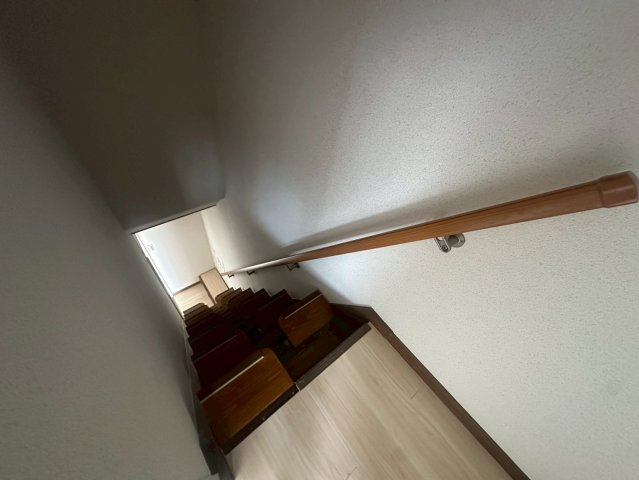 平芝町住居付店舗の内装