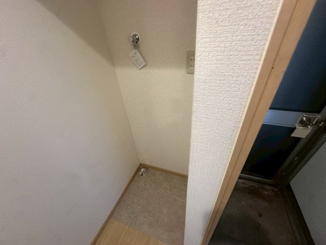 平芝町住居付店舗の内装