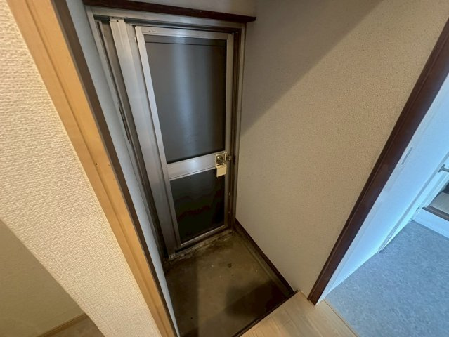 平芝町住居付店舗の内装